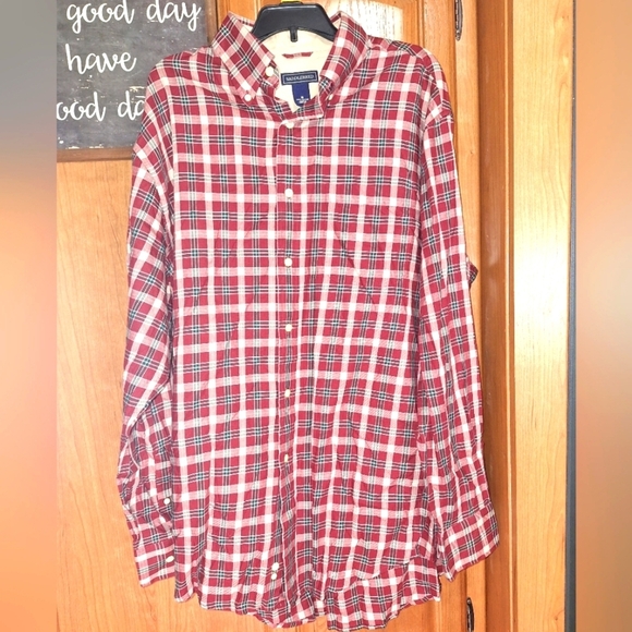 A Saddlebred men's long sleeve button-down plaid shirt in a size medium. EUC - Picture 1 of 6